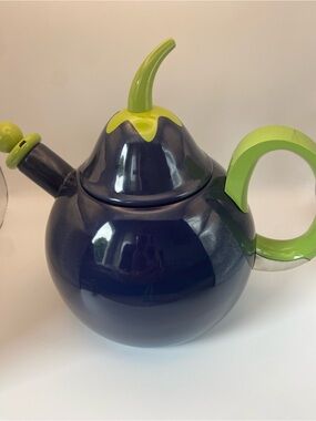 Vintage 1980s Copco Eggplant Teakettle in original packaging